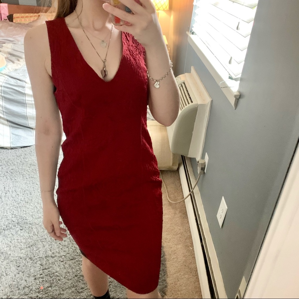 Tracy reese red floral quilted v neck dress